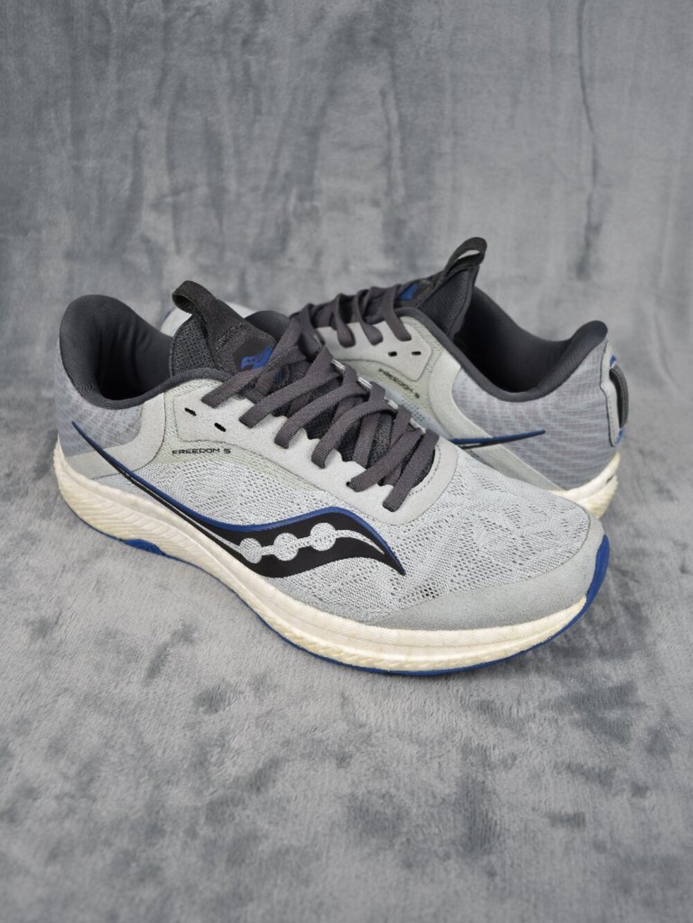 Saucony Freedom 5 Blue Cross-training Running Gym Shoes WMNS Size 10.5
